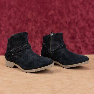 Teva Women Delvina Black Suede Strap Waterproof Ankle Boots sz 7